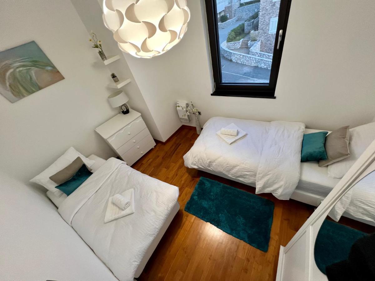 Luxury Laurus Penthouse With Awesome Sea View Appartement Primošten Buitenkant foto